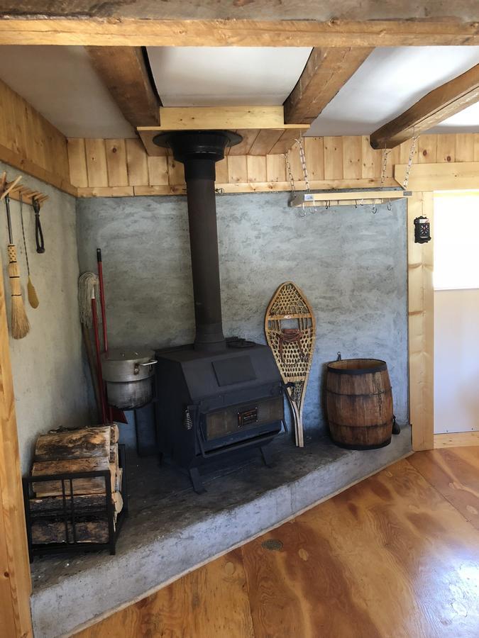 Vines And Puppies Hideaway Bed and Breakfast Jade City Exteriör bild